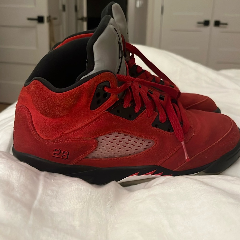 Jordan 5s Red Good Condition
